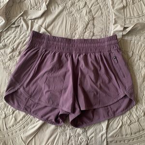 LULULEMON Tracker Short 4”